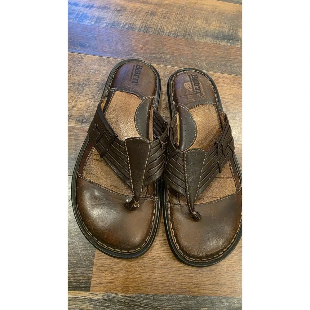 Børn BOC Sandal Thongs Womens Sz 7/38 Brown Leather Flip Flops Summer Shoes